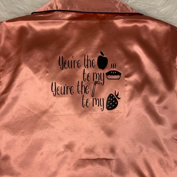 Korean Style Silk Pajamas - Picture 5 of 6